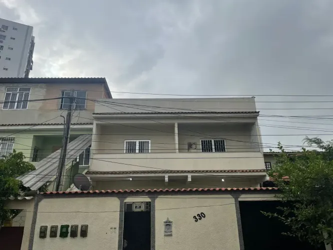 Aluguel apartamento térreo amplo de 1 quarto - Irajá