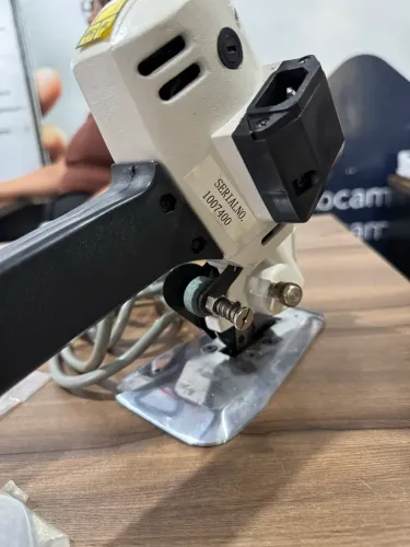 Máquina De Cortar Tecido Disco Maquina De Enfestar 200w