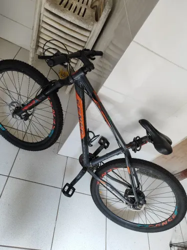 Sense Aro 29 - Freio a Disco<br>Vendo Sense aro 29, em bom estado e pronta para uso.