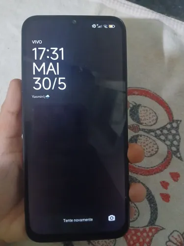 Celular:poco 87 sem defeitos apenas travando as vezes  troco pelo iPhone 11 ou 12 daí 