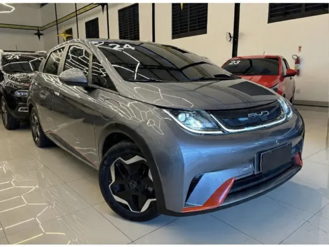BYD Dolphin EV (Elétrico) 2024