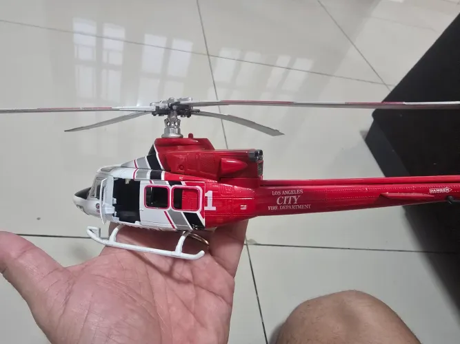Miniatura de Helicóptero