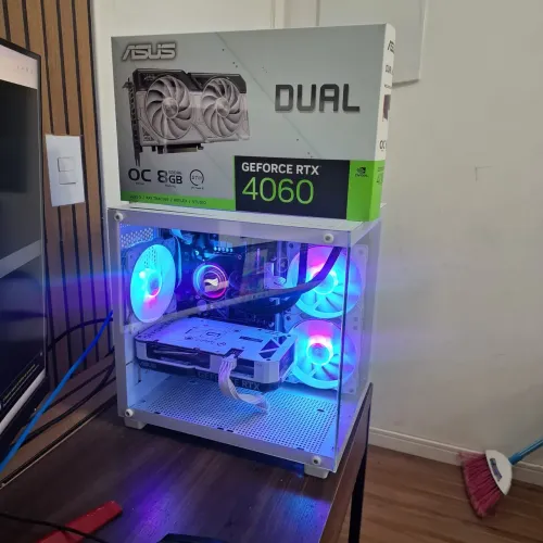 PC Gamer i5, 16GB, RTX4060 Full White