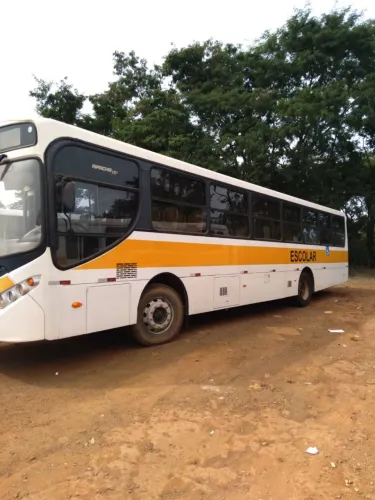 ÔNIBUS ESCOLAR CAIO APACHE 