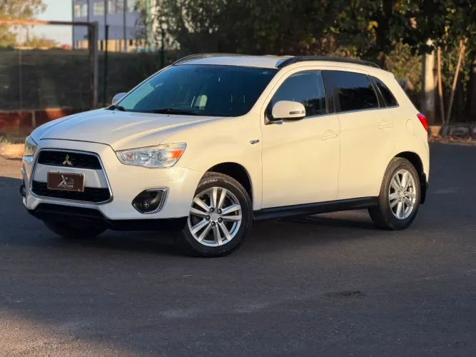 Mitsubishi ASX 2.0 16V 160cv Aut. 2012