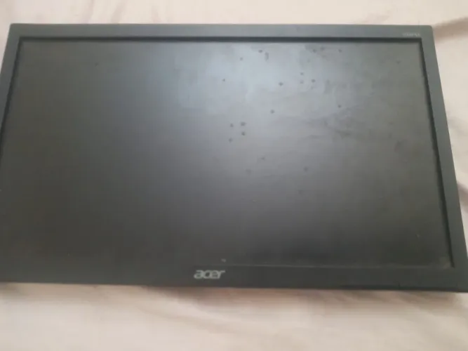 Monitor v206hQl 19 polegadas 60hz da Acer tem uma mancha na tela e sem suport dele