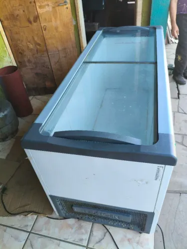 Freezer Expositor Horizontal Metalfrio 405L NF55SB 220V - Seminovo
