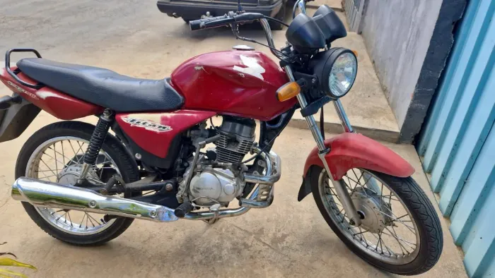 Vende-se Titan 150 KS documentação em dia, 2026 recibo em branco, só pegar e transferir