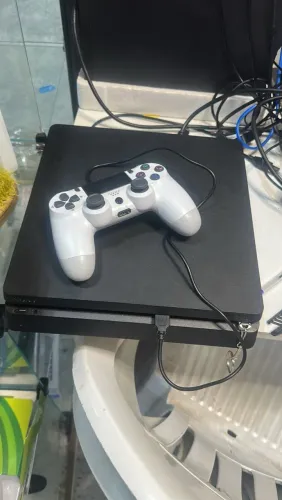 PLAYSTATION 4 SLIM 1 TB DESBLOQUEADO TOPADO DE JOGOS