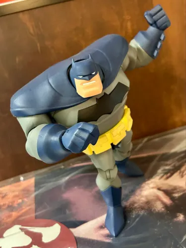 The Dark Knight Returns - Pack com 3 Figuras | DC Collectibles - The New Batman Adventures