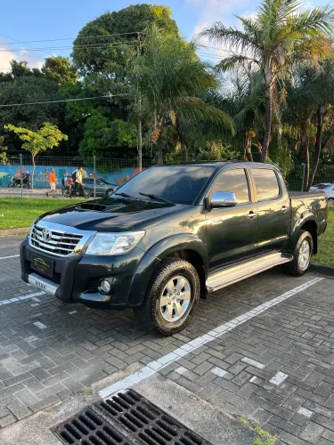Toyota Hilux CD SRV D4-d 4X4 3.0 TDI Diesel AUT 2012