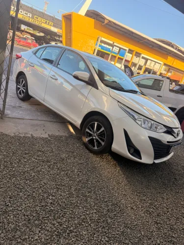 Toyota Yaris XL Sedan 1.5 Flex 16V 4P Aut. 2020