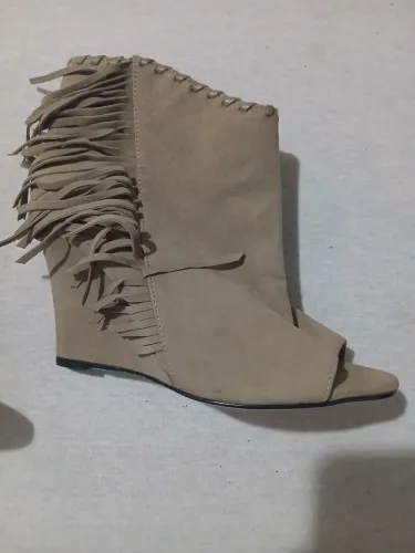 ANKLE BOOT ANIMALE DE CAMURÇA NOVINHA NA ETIQUETA N34