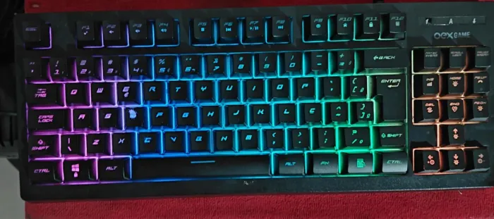 Teclado Gamer Cobby Tc206 - Abnt2 - Led Rainbow