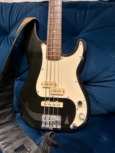 Baixo Squier P Bass Special - upgrade
