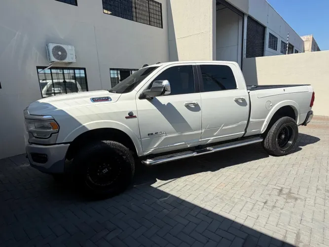 Ram 3500 Laramie 6.7 TB CD 4X4 Diesel 2022