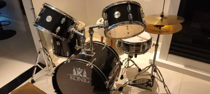 Bateria Konig Preta Nova Completa