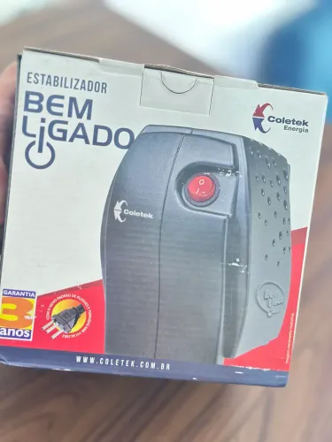 ESTABILIZADOR ES 500VA BIV SAÍDA 115V BEM LIGADO COLETEK