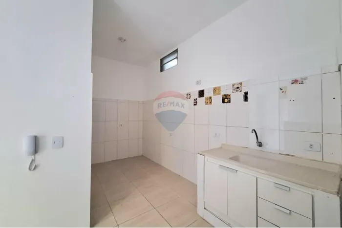 Apartamento de 32m² para locação no Sitio Mandaqui com 3 cômodos