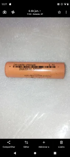 Combo de 2 baterias recarregáveis Li-Ion 18650 2500mAH