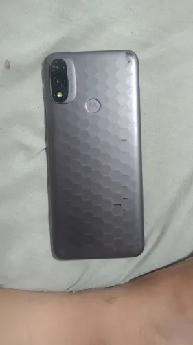 Vende celular quebrado