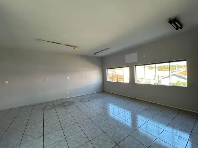 Sala para alugar, 25 m² por R$ 715,00/mês - Centro - Jaú/SP