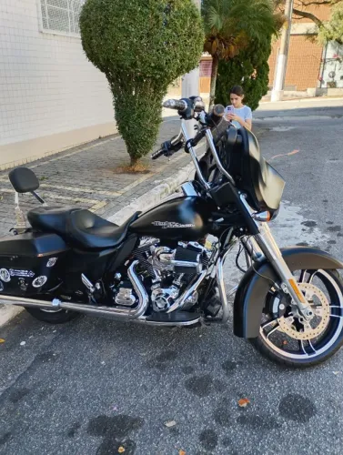 ? HARLEY-DAVIDSON STREET GLIDE 2014 - 1700cc / ABS / IMPONÊNCIA, CONFORTO E ESTILO! ?