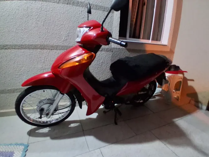 Vendo uma linda biz !