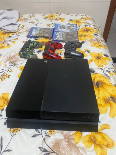 Playstation 4 fat 500gb com 3 controles e jogos pra hj