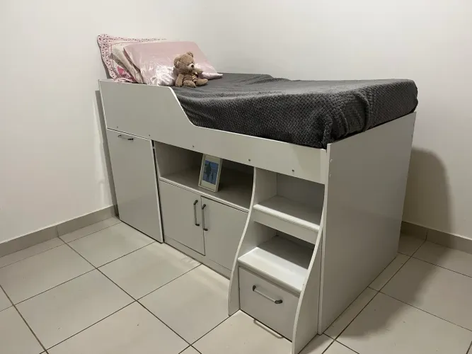 CAMA COM ESCRIVANINHA COM COLCHÃO