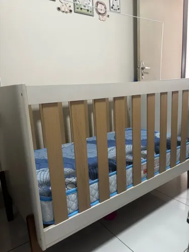 Berço de mdf com colchão