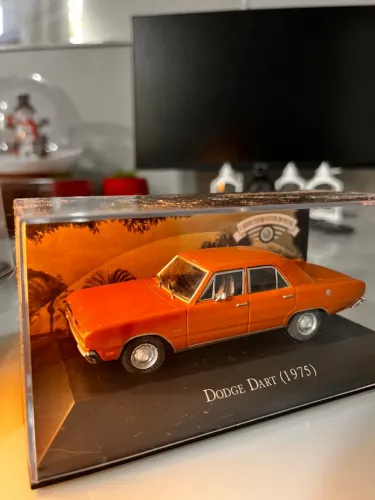 Miniatura Dodge Dart (1975) - Carros Inesquecíveis do Brasil