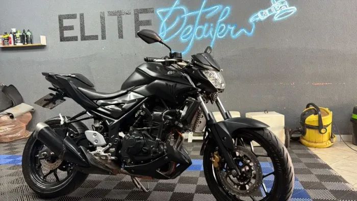 Moto MT 03 super conservada