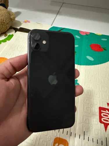 iPhone 11