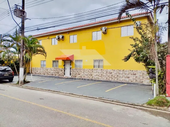 Pousada à venda mobiliada com 8 suítes, piscina e natureza no Massaguaçu, Caraguatatuba-SP