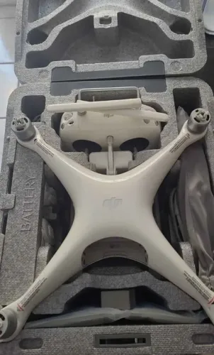 Drone DJI Phantom 4 4K Completo + Case + 2 Baterias