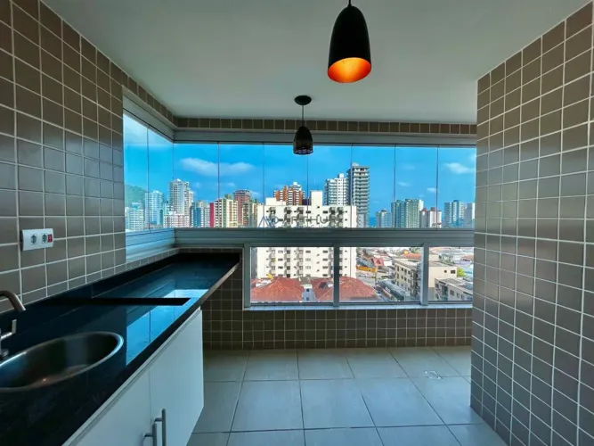 Apartamento à venda em Praia Grande, 2 dormitórios, bairro Canto do Forte