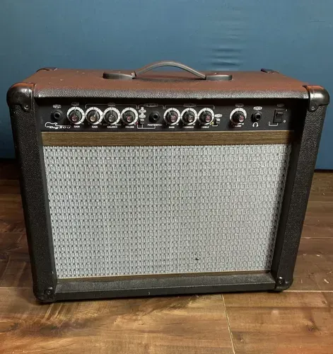 Amplificador de guitarra Oneal OCG200 60 watts.