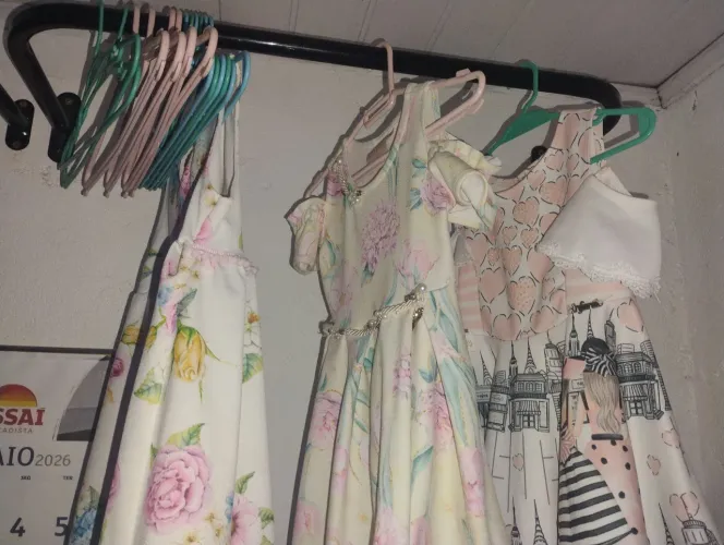 arara de roupas 