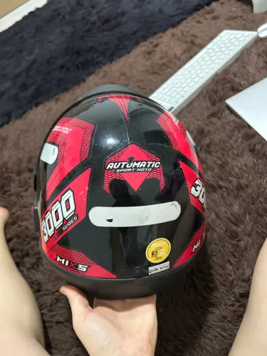 Capacete