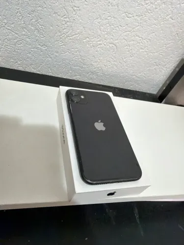 iPhone 11 - preto - 64 GB