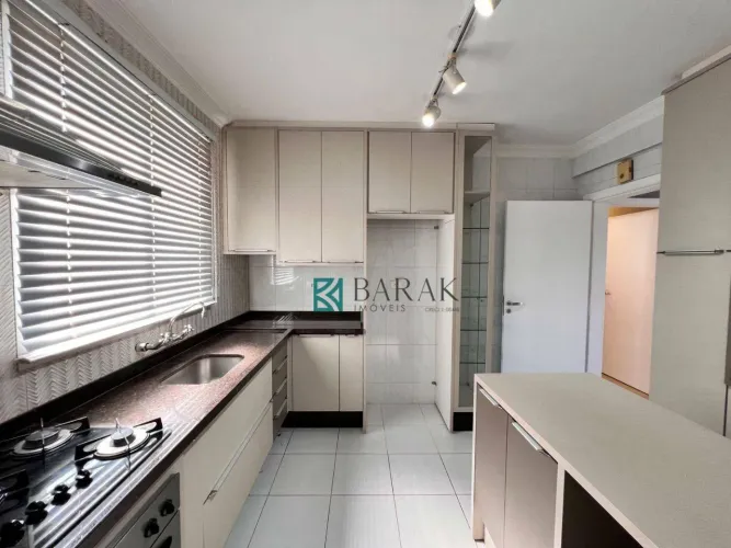 Apartamento com 3 dormitórios para alugar, 118 m² por R$ 3.000/mês - Zona 07 - Maringá/PR