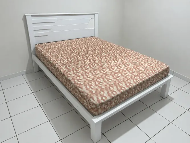 Vende se cama de casal 