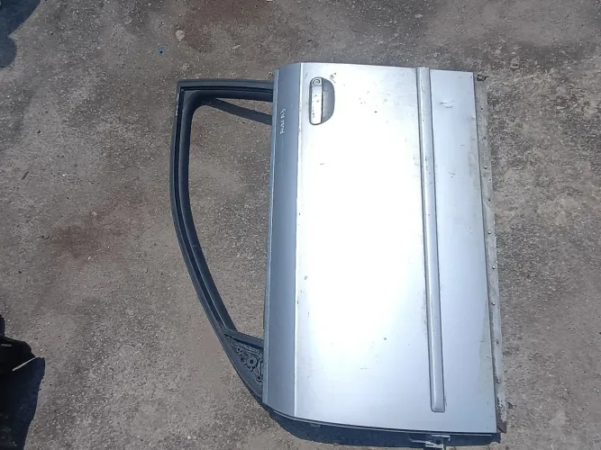 AUDI A3 PORTA DIANTEIRA ESQUERDA 