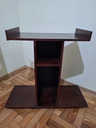 Móvel multiuso (com rodinhas)