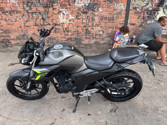 Yamaha Fazer 250 2024 | 37.000 km | Quitada | Impecável