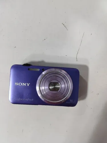Câmera Cybershot Wx7 roxa ?