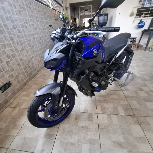 Mt 09 azul 2020 c/8500 km extra novíssima c/ slide da procton  f: * c/ Fred