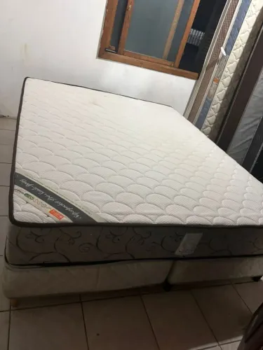 Cama queen