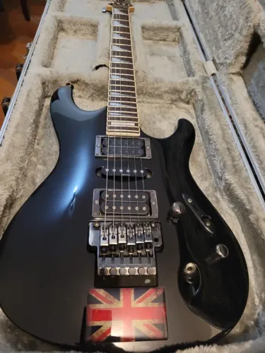 Guitarra ibanez s séries customade, captação da ponte super distorcion seymour duncam hamb